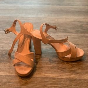 Blush nude suede Chinese Laundry heels